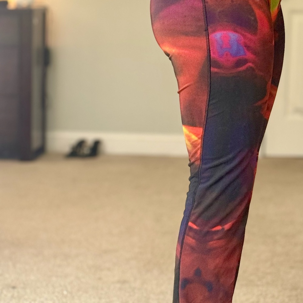 House of CB Abstract Corset Set | Size M | Sculpted Boned Top + Flare Pant - Picture 4 of 9